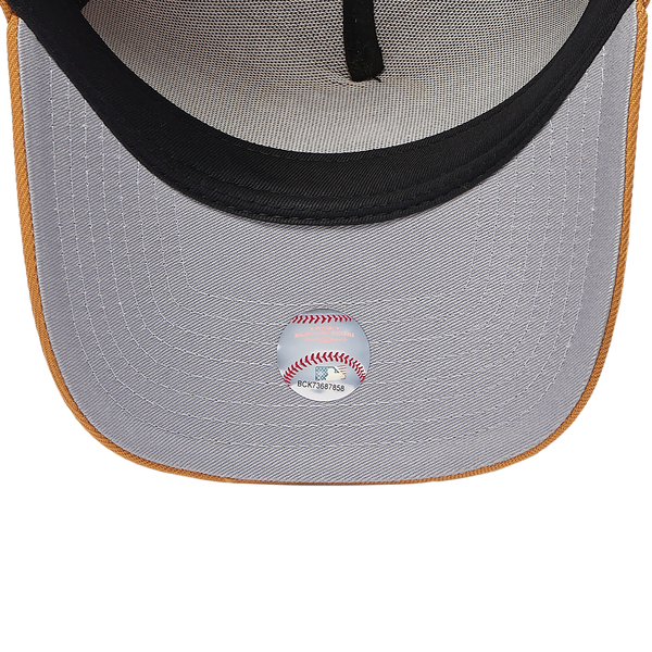 New Era Giants 9Forty Pastel Cap - Adult - Tan/Tan/Pink - Image 5