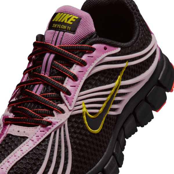 Nike Zoom Skylon 11 - Women's - Black/Pink/Red - Image 7